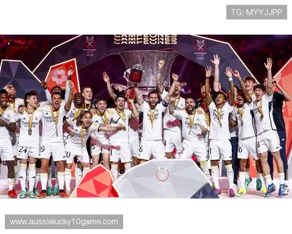 西超杯决赛补时掀进球潮，巴萨皇马3分钟互轰三球